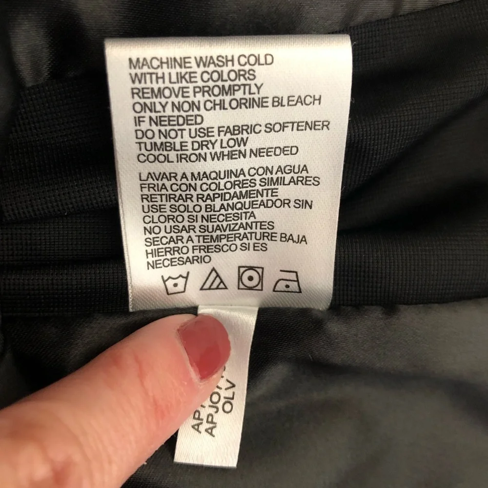 Andrew Marc quilted puffer vest size small - Picture 5 of 7